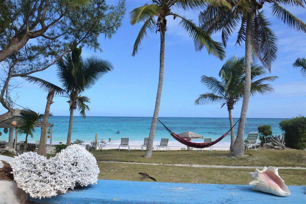 Greenwood Beach Resort Bailey Town  Esterno foto